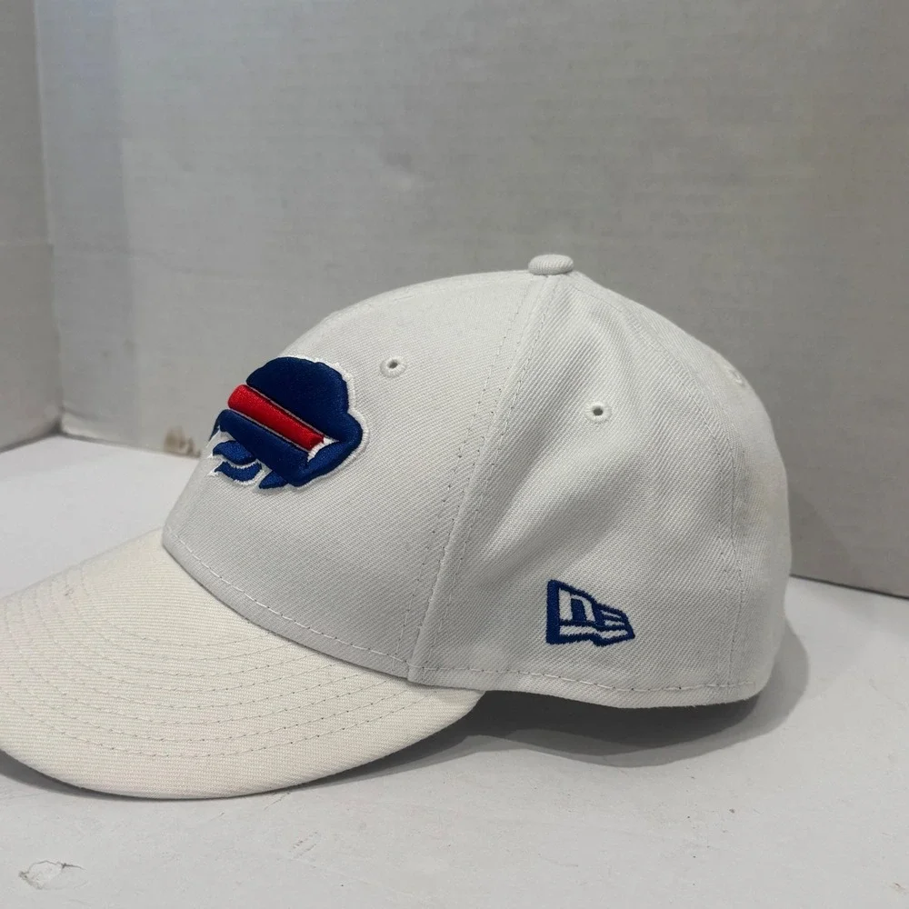 New Era Buffalo Bills Fitted Hat Mens 7 3/8 White NFL 59FIFTY Embroidered Logo